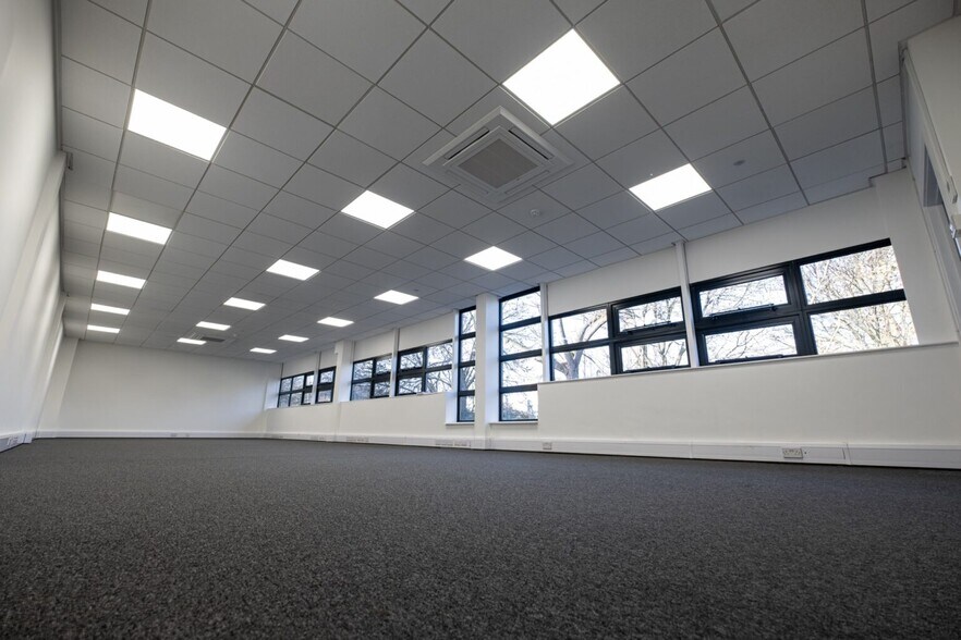 More Photos Of Datapoint Business Centre South crescent, London Flex For Lease