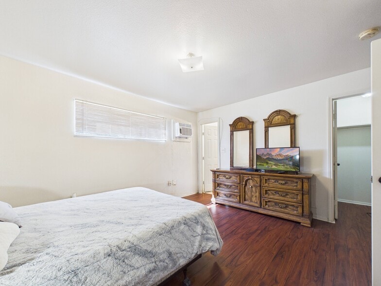 More Photos Of 1349 Jefferson Dr, Port Arthur Apartments For Sale