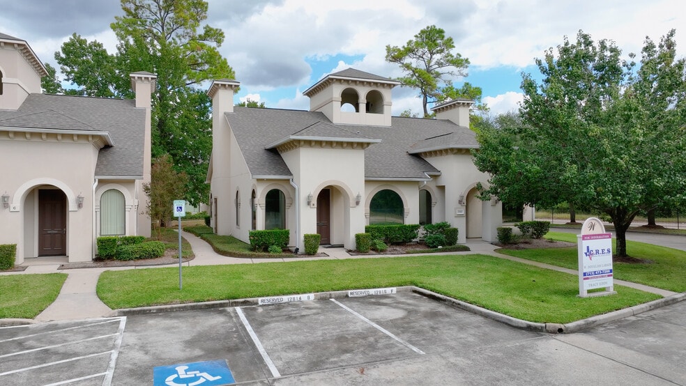 Primary Photo Of 12814 Willow Centre Dr, Houston Medical For Sale