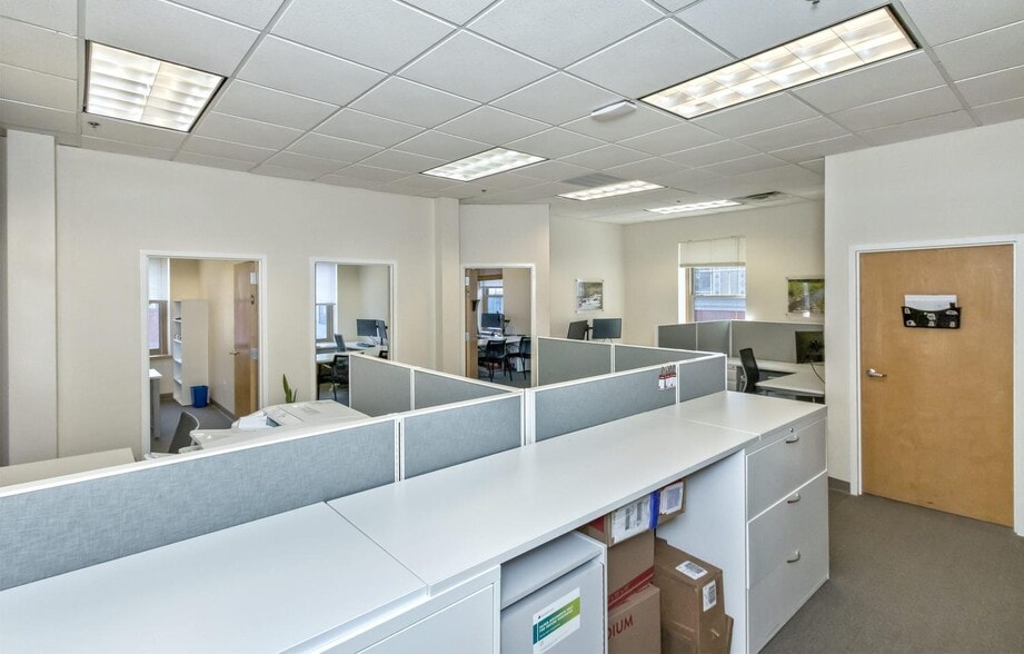 More Photos Of 56 College St, Asheville Office For Lease