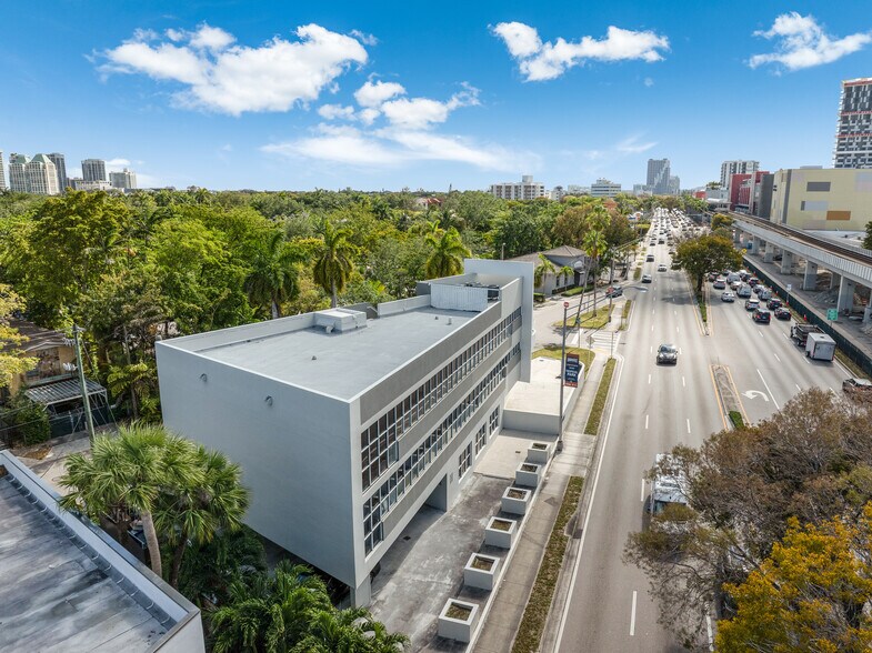 More Photos Of 2424 S Dixie Hwy, Coconut Grove Loft Creative Space For Sale