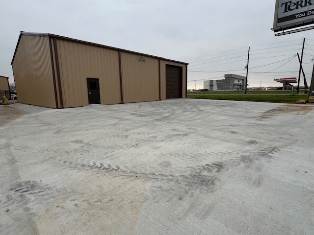More Photos Of 10011 - B FM 521 Rd, Rosharon Manufacturing For Lease