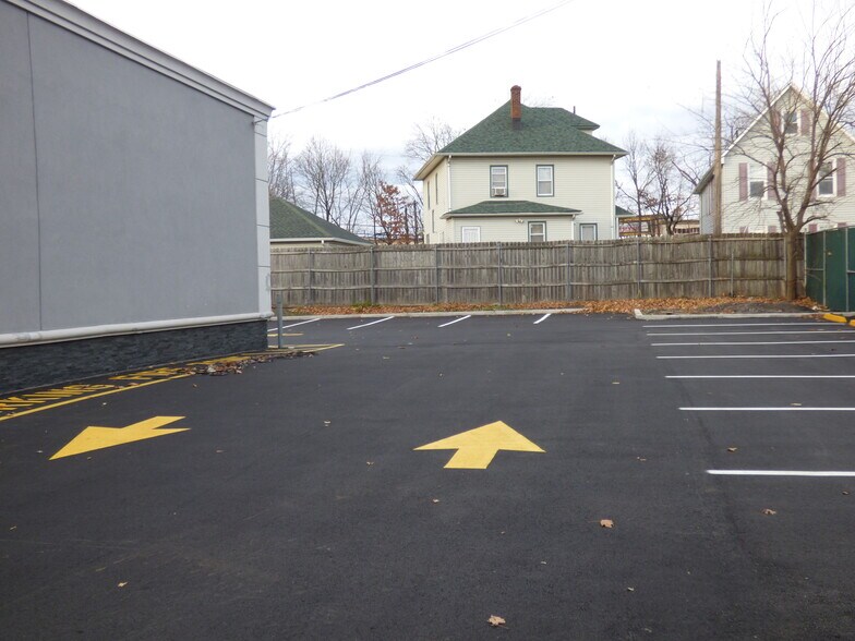 More Photos Of 1346 Main Ave, Clifton Medical For Lease