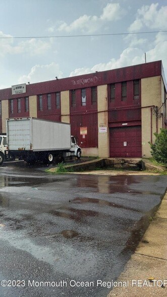 More Photos Of 10-30 Pearl St, Long Branch Warehouse For Lease