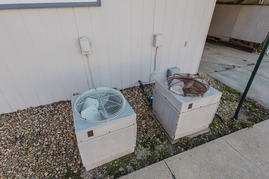 More Photos Of 3007 Sierra Pky, Hutchinson Apartments For Sale