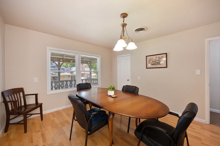 More Photos Of 1407-1409 Lincoln Way, Auburn Office For Sale