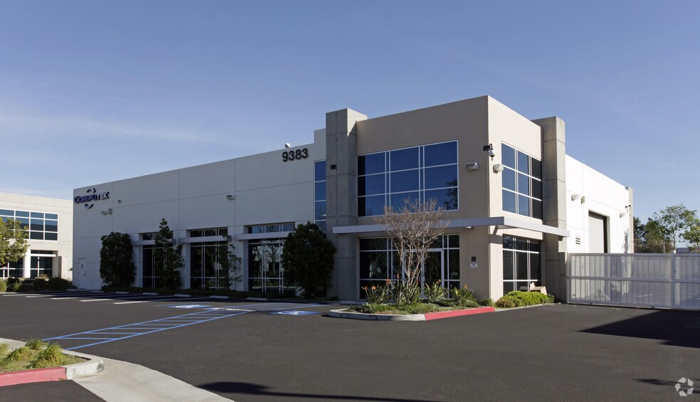 More Photos Of 9383 Charles Smith Ave, Rancho Cucamonga Warehouse For Lease