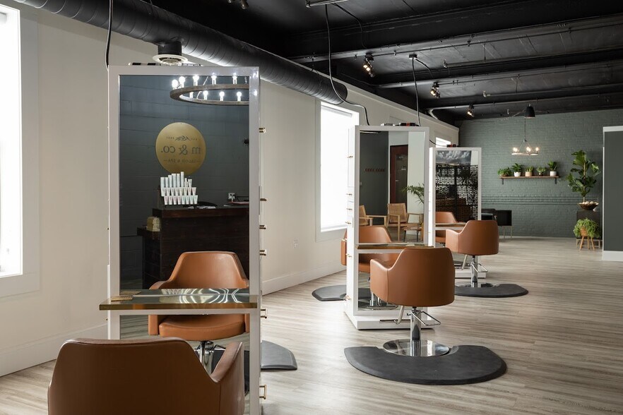 More Photos Of 250 Commercial St, Manchester Light Manufacturing For Lease