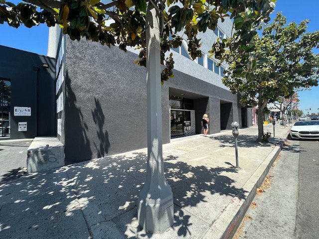 More Photos Of 7813-7815 Beverly Blvd, Los Angeles Office For Lease
