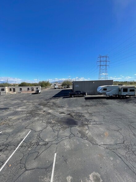 More Photos Of 5151 S Julian Dr, Tucson Auto Repair For Sale