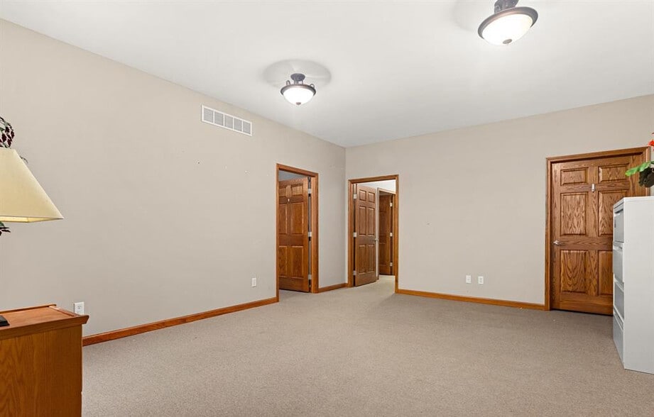 More Photos Of 614 State Route 116, Metamora Office For Lease