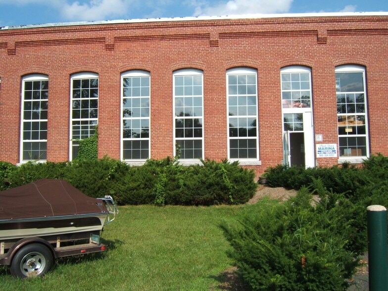 More Photos Of 143 West St, New Milford Light Manufacturing For Lease