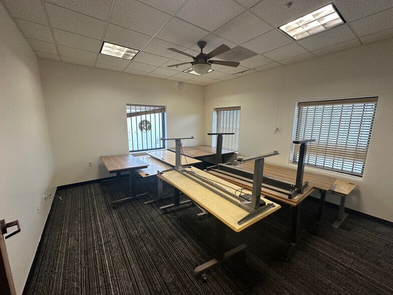 More Photos Of 777-781 Umatilla St, Denver Manufacturing For Lease