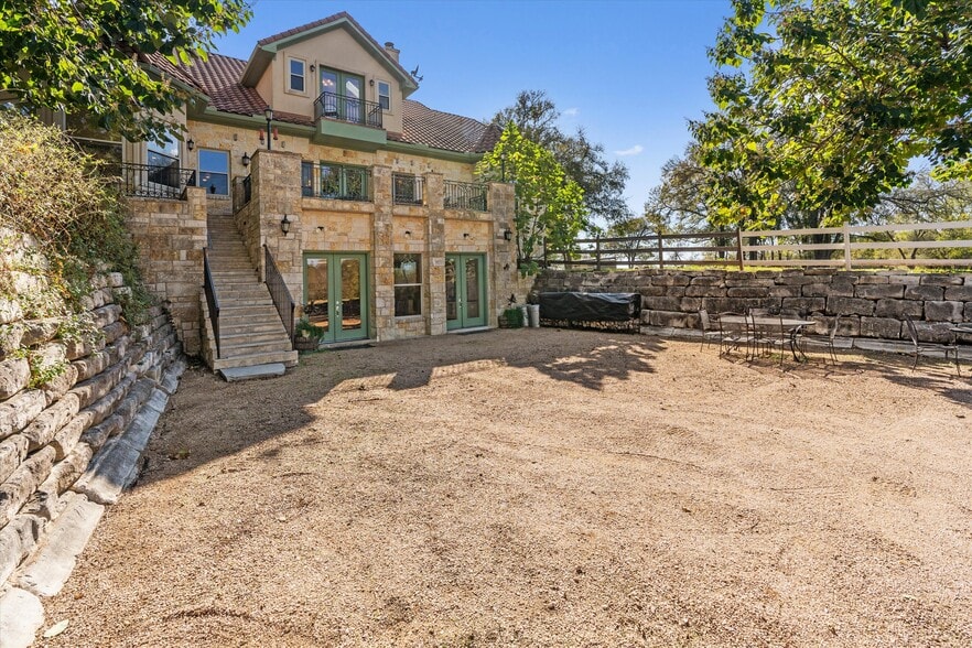 More Photos Of 1092 FM 3000, Elgin Specialty For Sale
