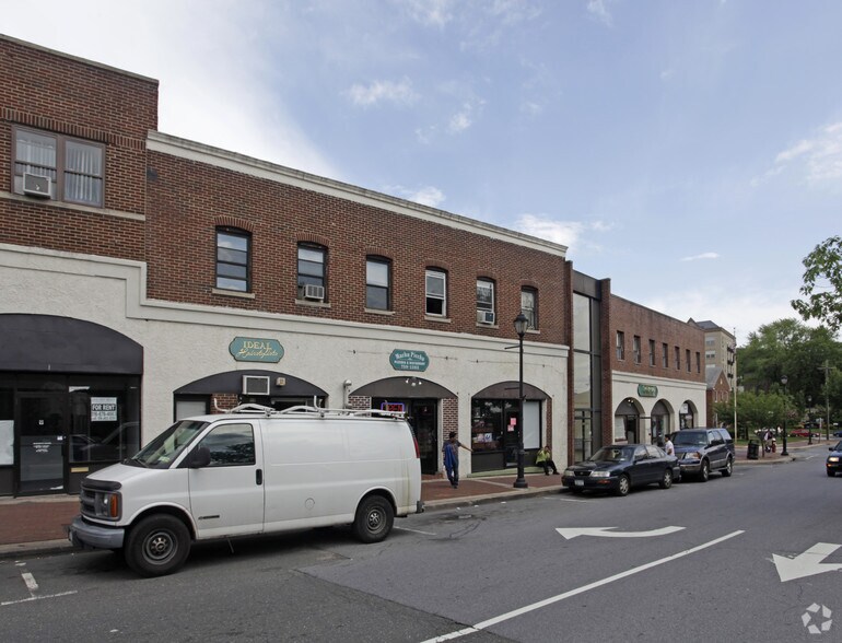 More Photos Of 19-21 Bridge St, Glen Cove Loft Creative Space For Lease