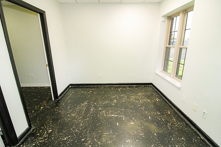 More Photos Of 5317 Stanton Rd, Knoxville Medical For Lease