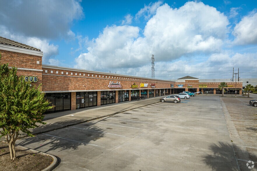More Photos Of 15655 John F Kennedy Blvd, Houston Freestanding For Sale