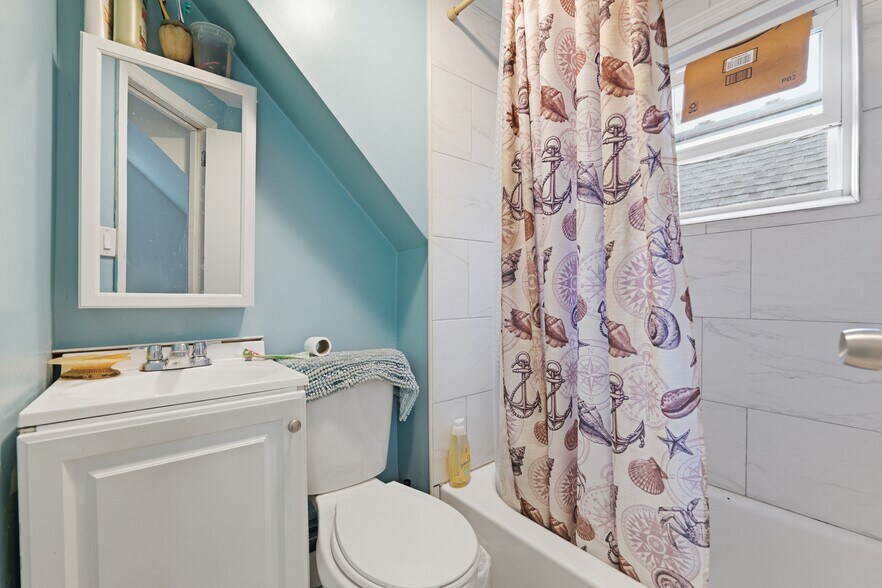 More Photos Of 200 Madison Ave, Perth Amboy Apartments For Sale