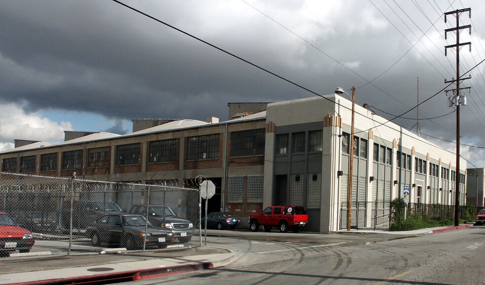 More Photos Of 4355 Fruitland Ave, Vernon Warehouse For Lease