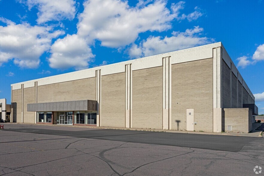 More Photos Of 308 S State St, Fairmont Unknown For Lease