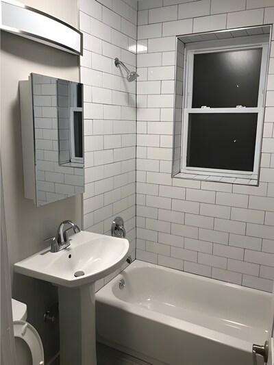 More Photos Of 5526 N Artesian Ave, Chicago Apartments For Sale