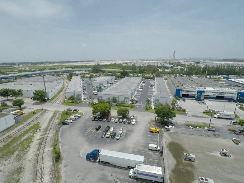 More Photos Of 2355 NW 70th Ave, Miami Warehouse For Sale