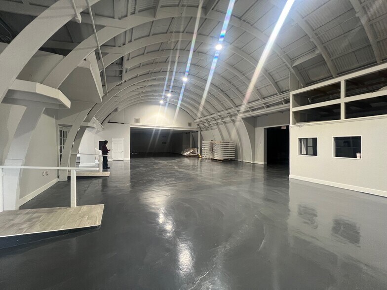 More Photos Of 2070 Scott Ave, West Palm Beach Research And Development For Sale