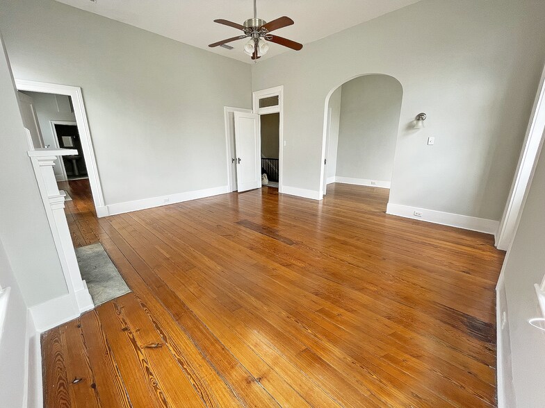More Photos Of 7 N Claiborne St, Mobile Loft Creative Space For Lease