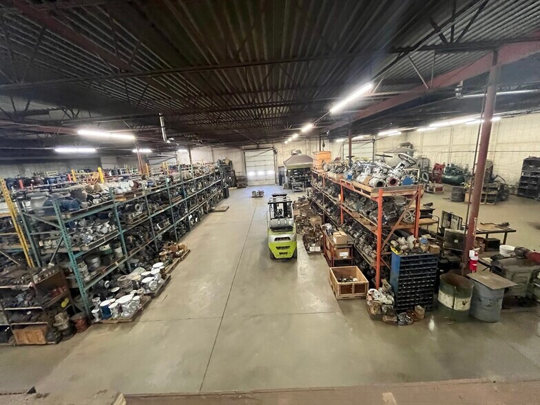 More Photos Of 2104 6th St, Nisku Manufacturing For Sale