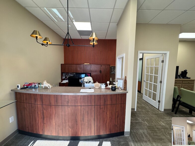 More Photos Of 2569-2571 Homeview Dr, Richmond Medical For Lease