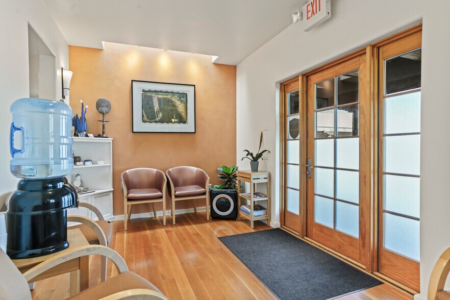 More Photos Of 103 S St Francis Dr, Santa Fe Medical For Sale