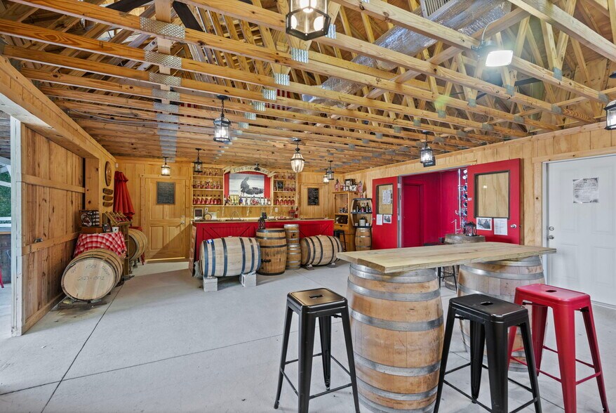 More Photos Of 4465 W Augusta Chatham Rd, Augusta Winery Vineyard For Sale