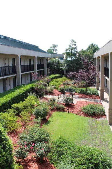 More Photos Of 1675 Us Highway 1 S, Southern Pines Hotel For Sale