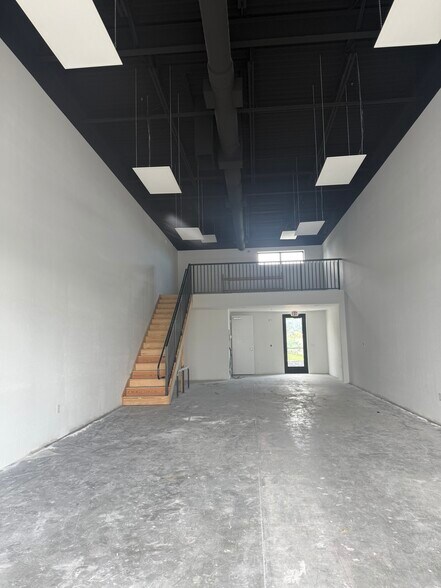 More Photos Of 8156 Alico Rd, Fort Myers Freestanding For Lease