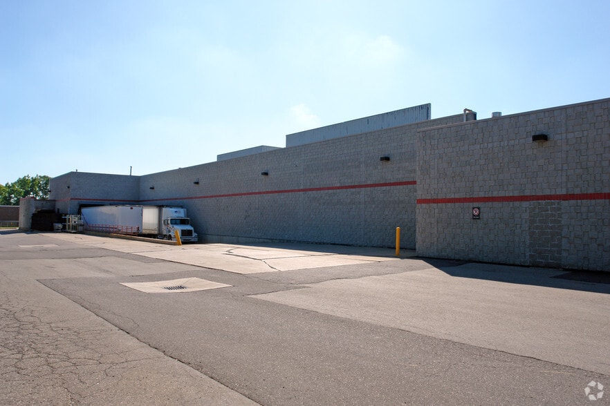 More Photos Of 37530-37700 W Twelve Mile Road, Farmington Hills Unknown For Lease
