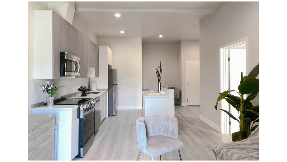 More Photos Of 1915 S St, Sacramento Apartments For Sale