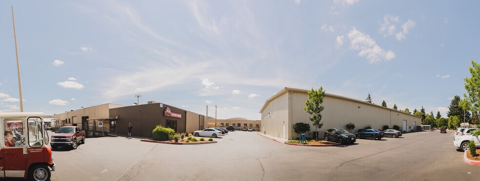 More Photos Of 576 Patterson St NW, Salem Warehouse For Lease