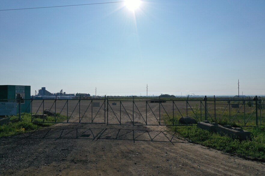 More Photos Of 825 & Range Rd, Sturgeon County Land For Sale