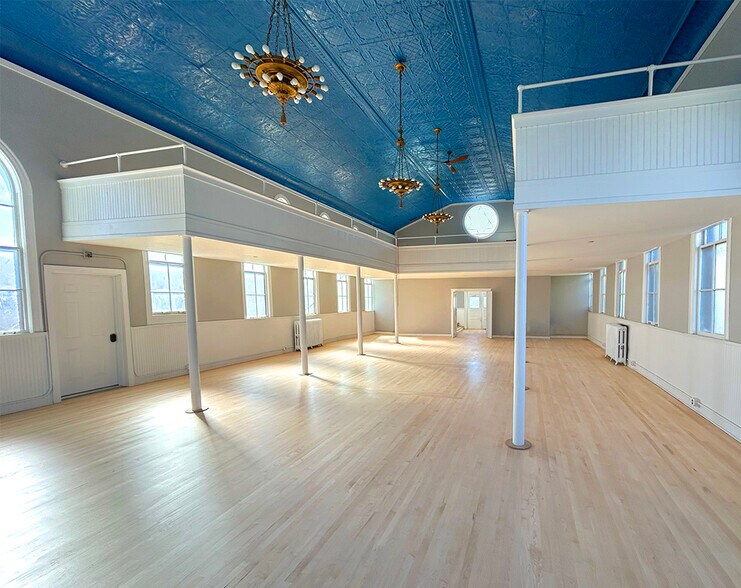 Primary Photo Of 168 Archibald St, Burlington Storefront Retail Office For Lease