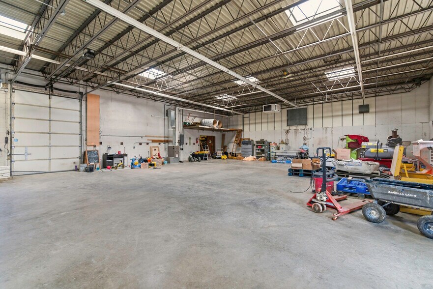 More Photos Of 4310 E 75th Ter, Kansas City Warehouse For Sale