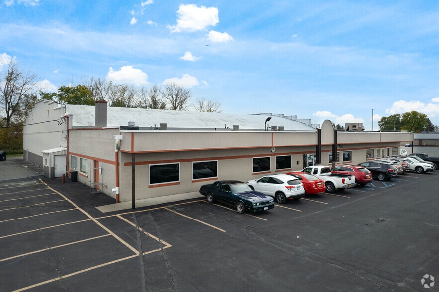 More Photos Of 249 Wallins Corners Rd, Amsterdam Bowling Alley For Sale