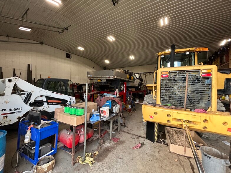 More Photos Of 6810 E Seneca Tpke, Jamesville Specialty For Sale