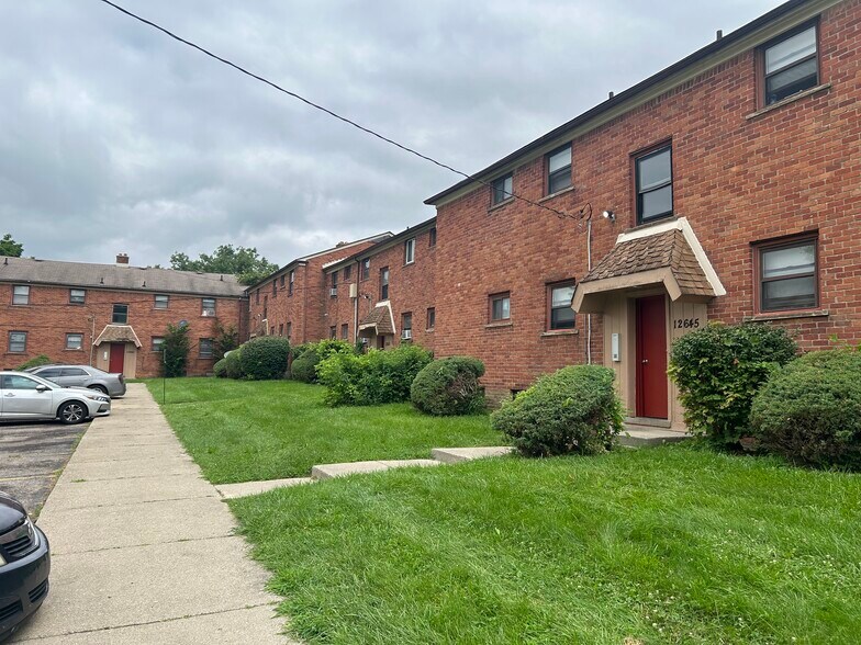 More Photos Of 12850 Dolphin St, Detroit Apartments For Sale