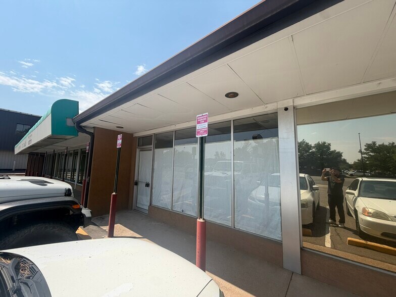 More Photos Of 2715 S Colorado Blvd, Denver Unknown For Lease