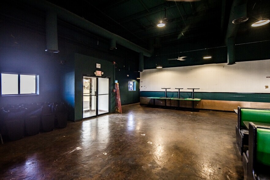 More Photos Of 790 Lake Havasu Ave N, Lake Havasu City Freestanding For Lease