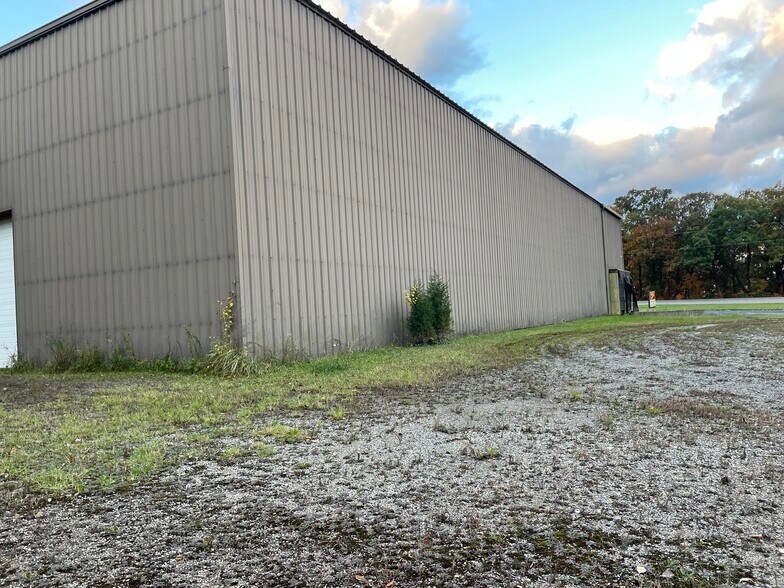 More Photos Of 5489 Red Arrow Hwy, Stevensville Distribution For Lease