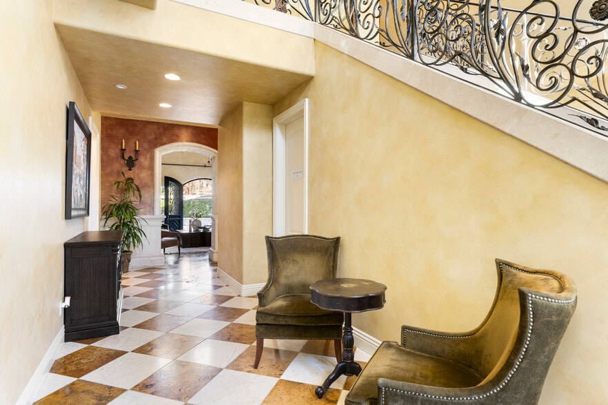 More Photos Of 1210 Arden Hills Ln, Sacramento Specialty For Sale