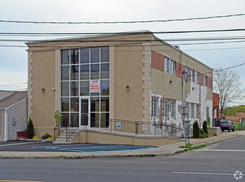 More Photos Of 69 Montauk Hwy, Copiague Loft Creative Space For Lease