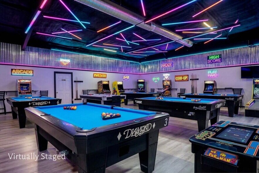 More Photos Of 2715 US Highway 69 N, Lufkin Bar For Sale