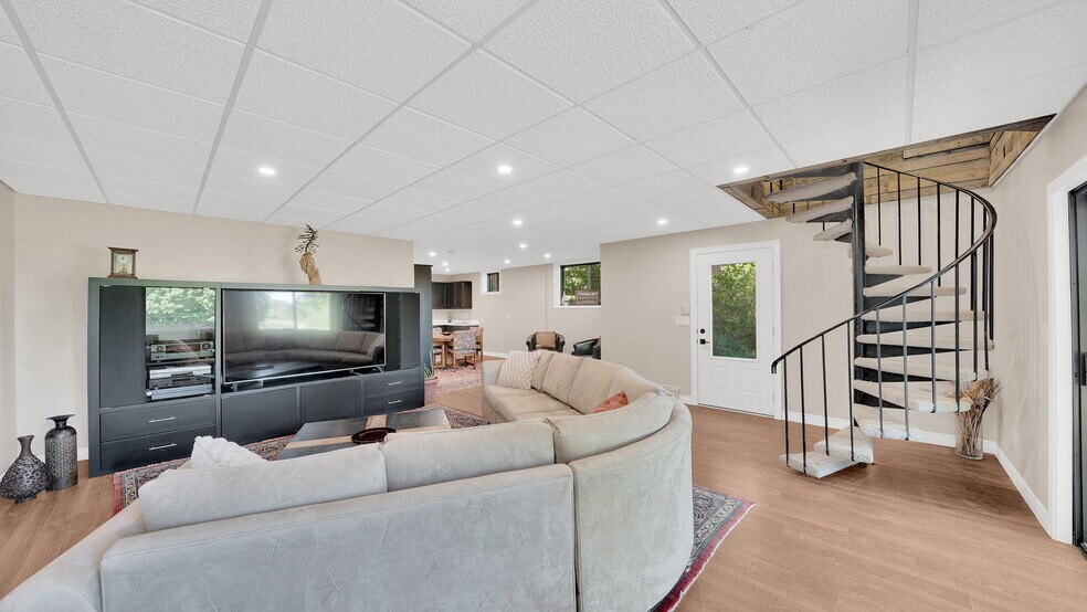 More Photos Of 15735 Ontario 27, Schomberg Warehouse For Sale